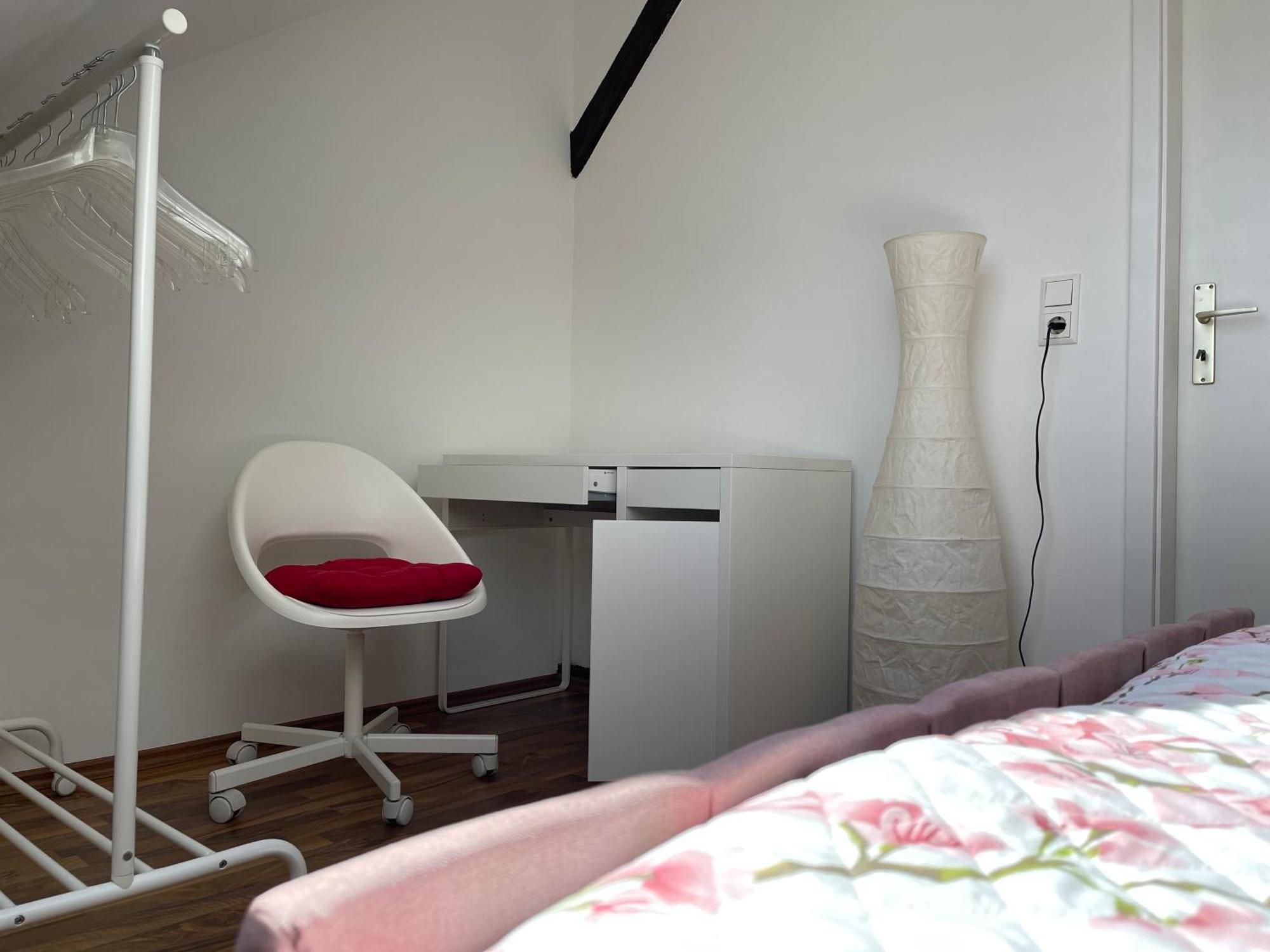 Geraeumige 3-Zimmer-Ferienwohnung Im Herzen Von 卡塞尔 外观 照片