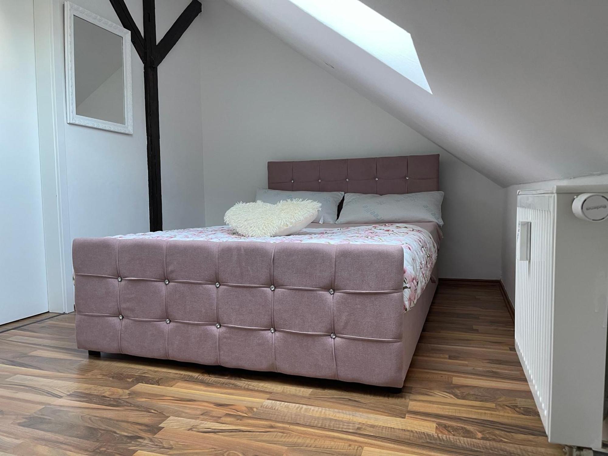 Geraeumige 3-Zimmer-Ferienwohnung Im Herzen Von 卡塞尔 外观 照片