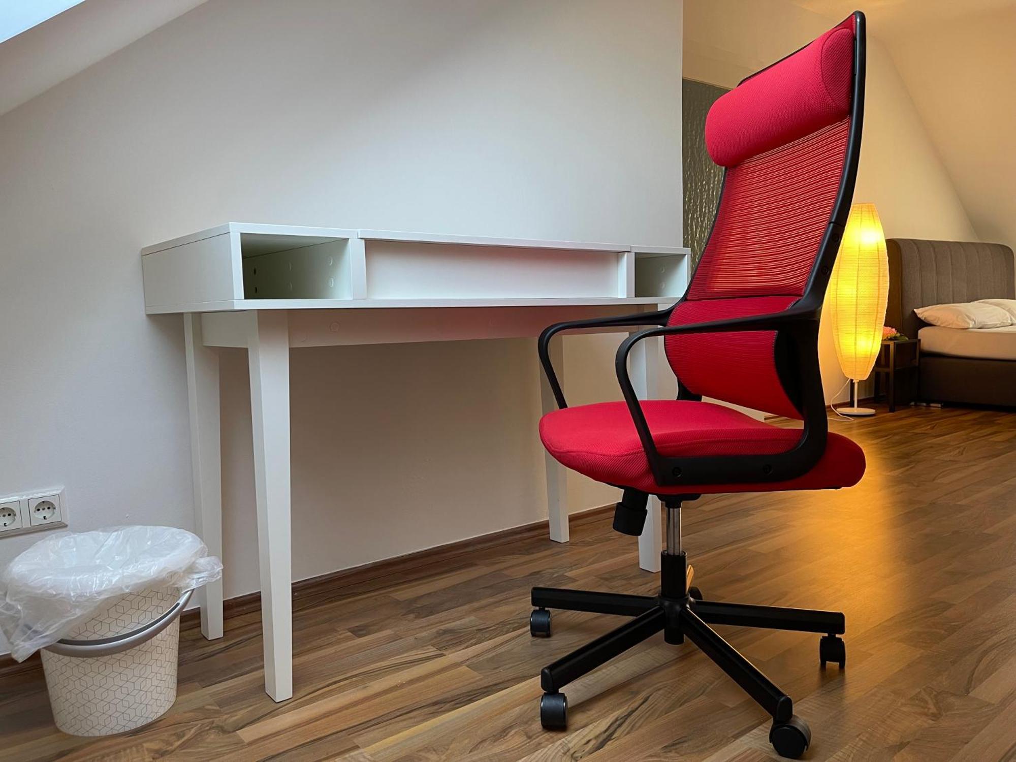 Geraeumige 3-Zimmer-Ferienwohnung Im Herzen Von 卡塞尔 外观 照片