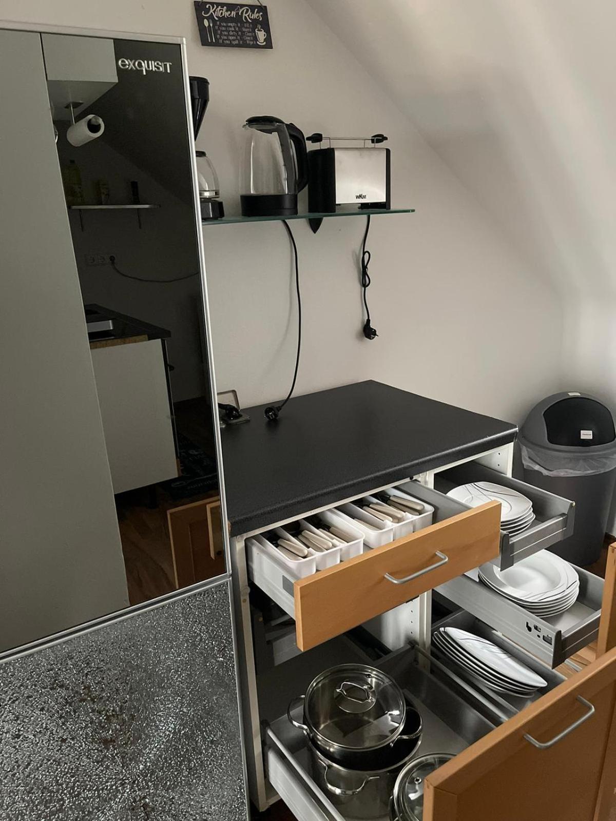 Geraeumige 3-Zimmer-Ferienwohnung Im Herzen Von 卡塞尔 外观 照片