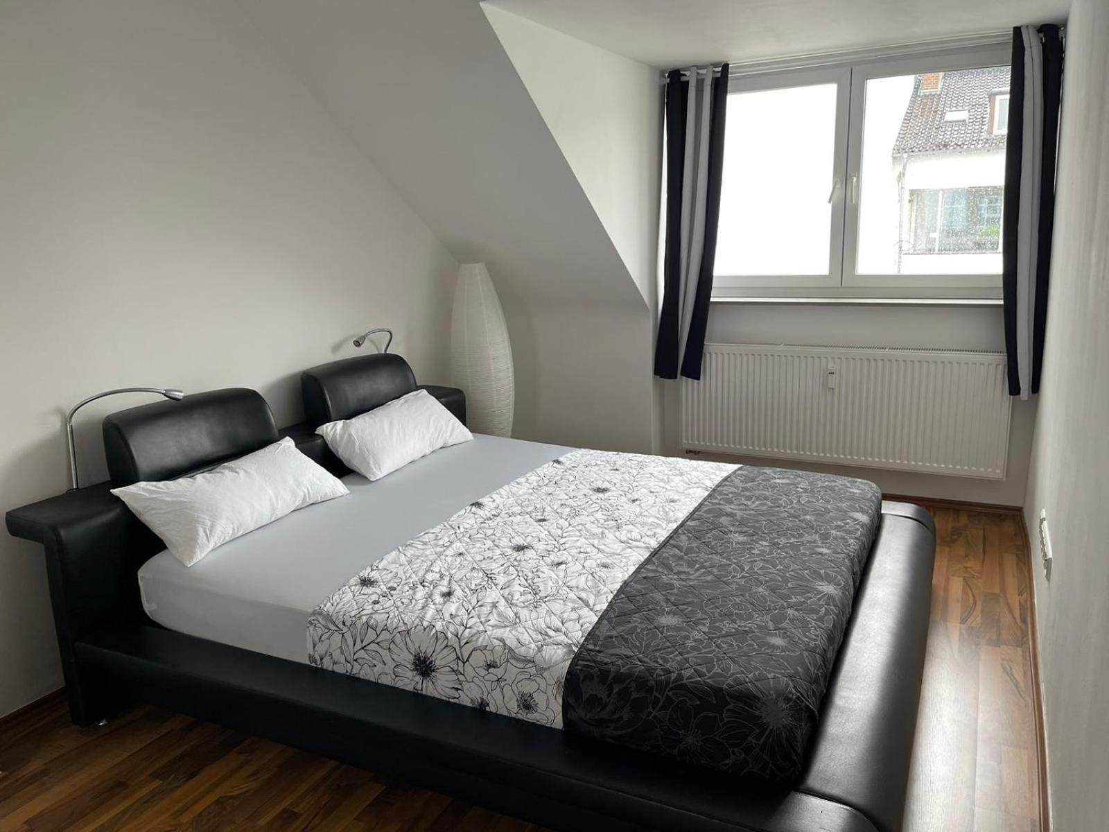 Geraeumige 3-Zimmer-Ferienwohnung Im Herzen Von 卡塞尔 外观 照片