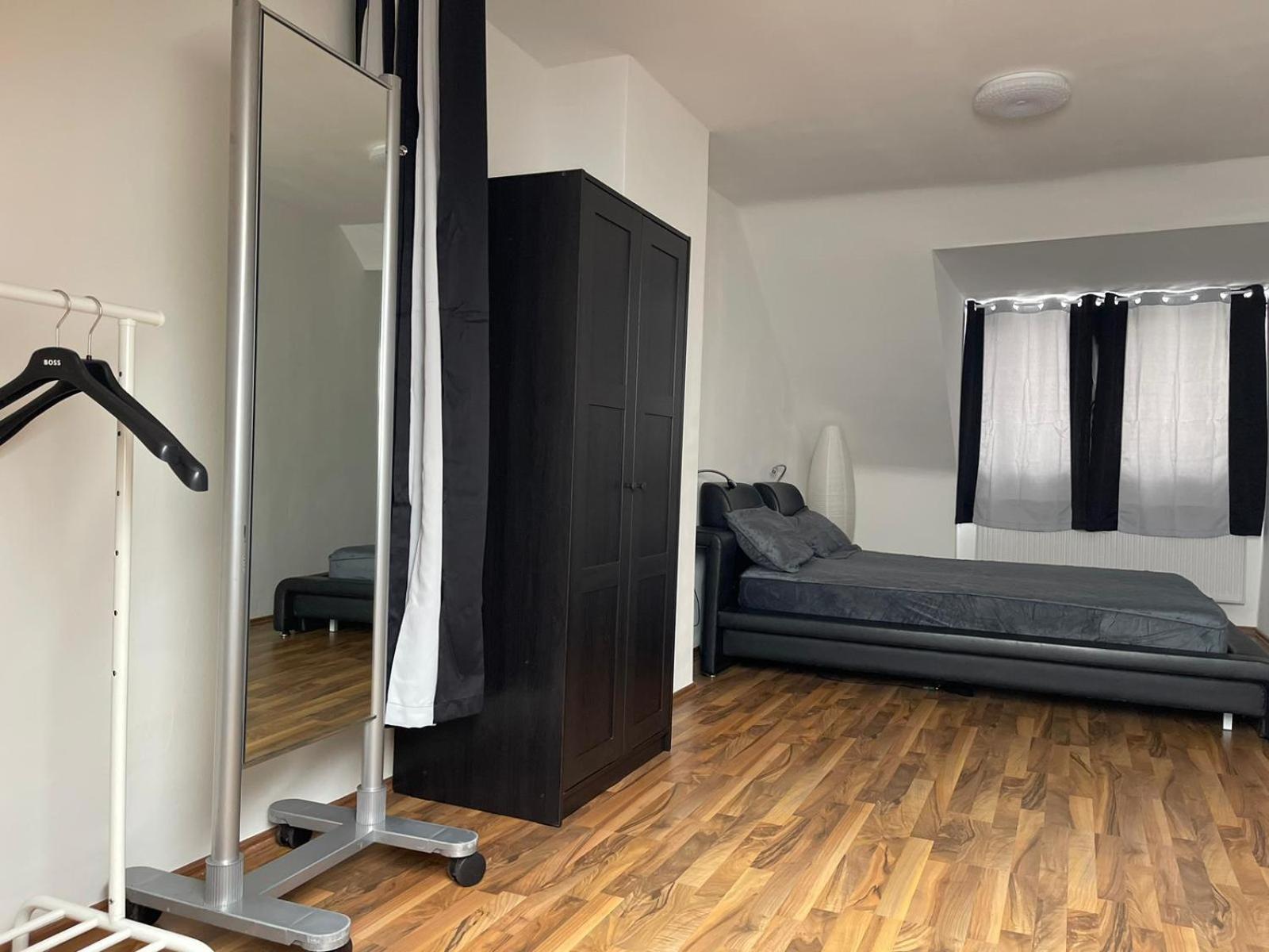 Geraeumige 3-Zimmer-Ferienwohnung Im Herzen Von 卡塞尔 外观 照片