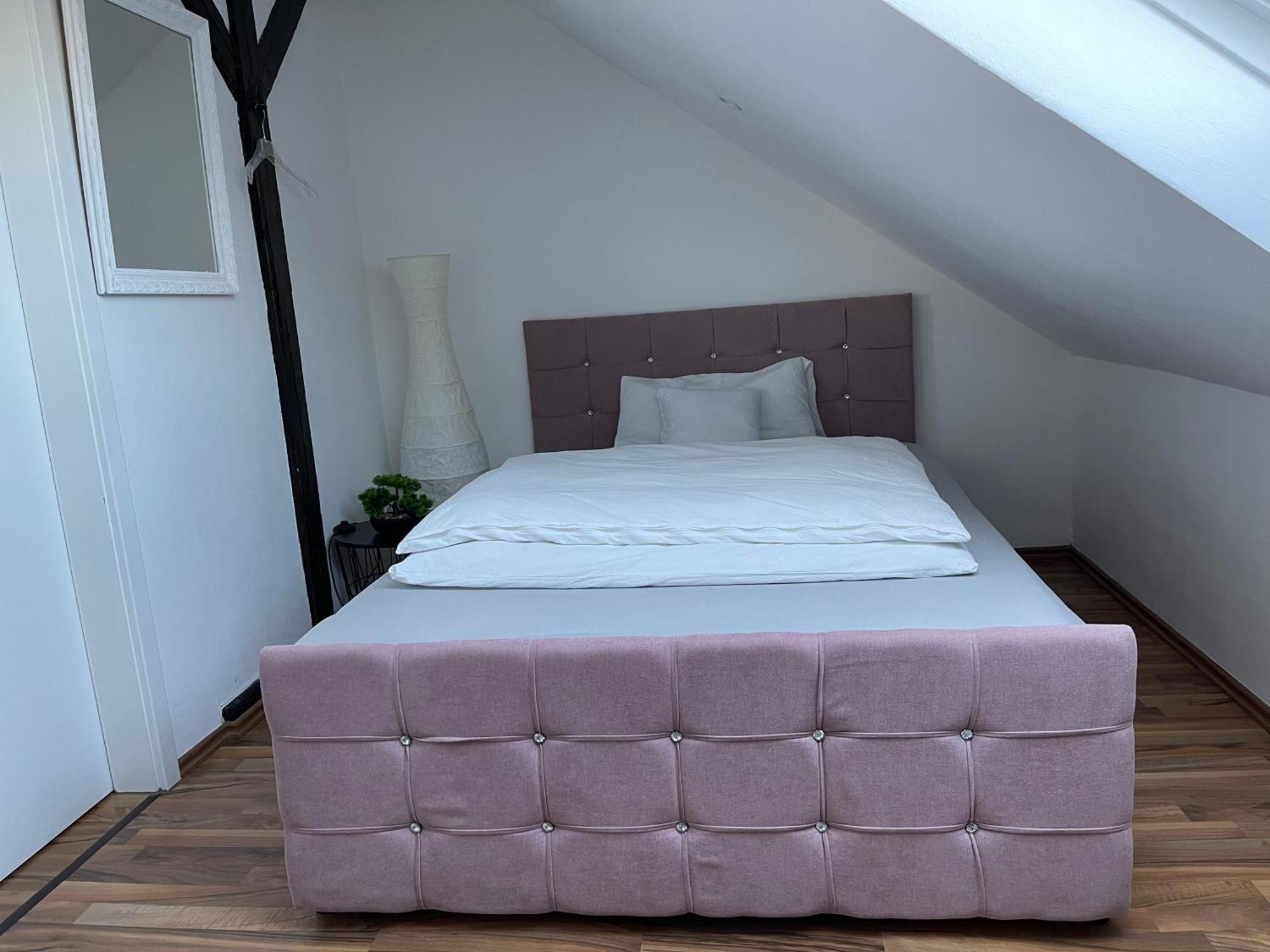 Geraeumige 3-Zimmer-Ferienwohnung Im Herzen Von 卡塞尔 外观 照片
