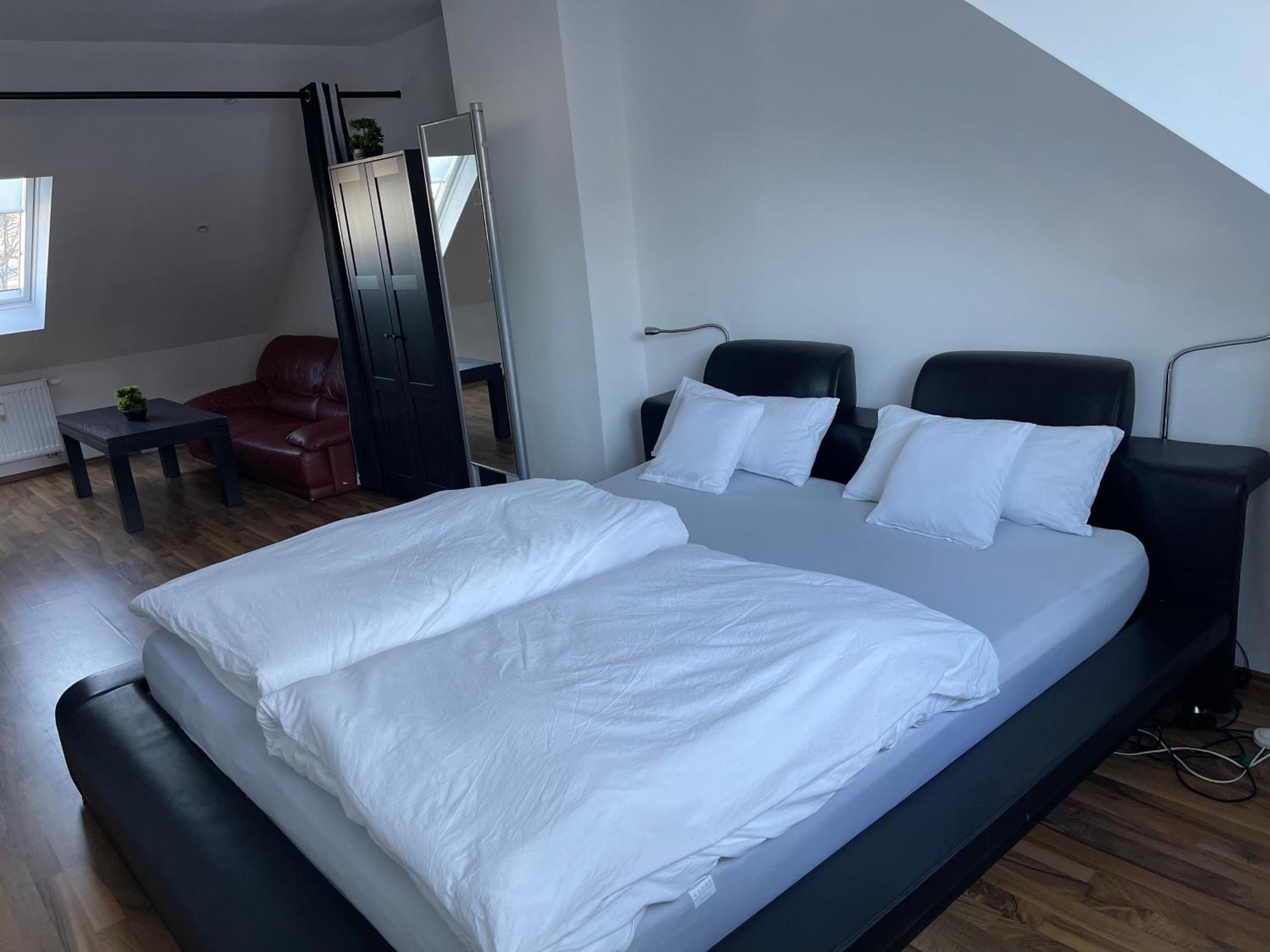 Geraeumige 3-Zimmer-Ferienwohnung Im Herzen Von 卡塞尔 外观 照片